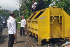 DLH Pasang Kontainer Sampah, Dekky Aprizal : Jangan Buang Sembarangan dan Petugas Angkut Ada Jadwal