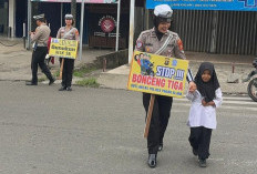 Satlantas Polres Pagaralam Sigap Amankan Pelajar di Jam Masuk Sekolah, Cegah Kecelakaan Lalu Lintas