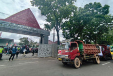 Ratusan Sopir Truk Demo, Kebijakan Gubernur Sumsel Dinilai Hambat Operasional Angkutan
